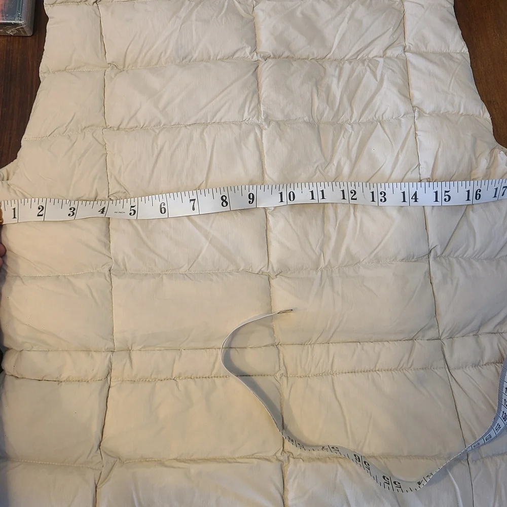 Columbia Medium Women's Cream Puffer Vest Down Filled NWT - Picture 13 of 16